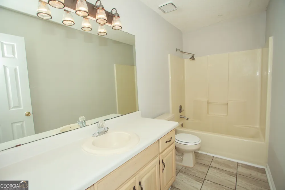 201 Willowgate DR Bonaire, GA 31005