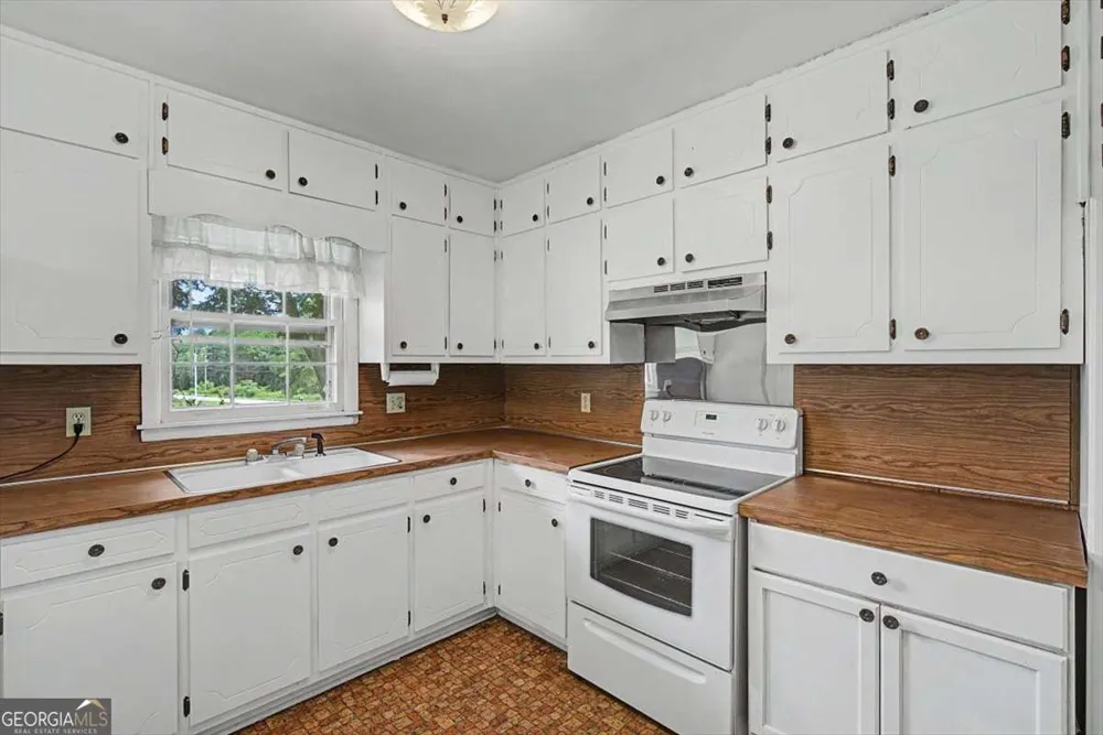 5735 Burnt Hickory RD Powder Springs, GA 30127