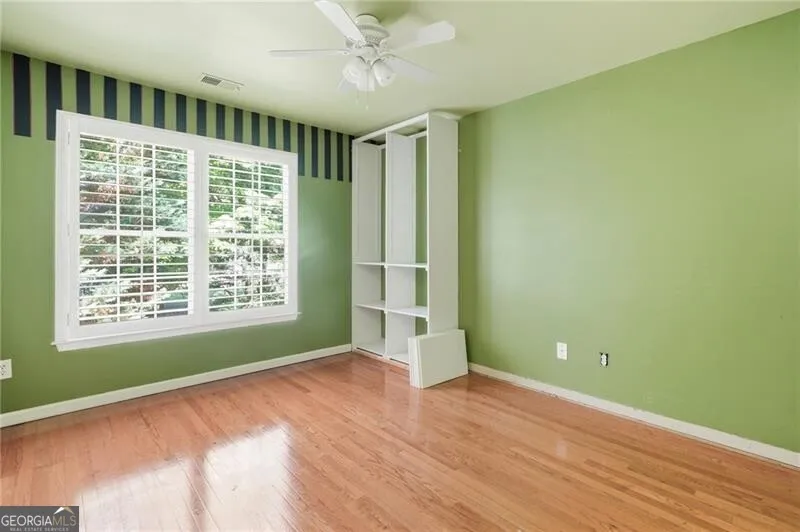 514 Lovinggood CT Woodstock, GA 30189