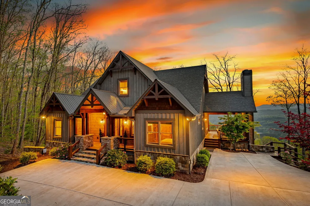 608 Blue Ridge Heights DR Blue Ridge, GA 30513