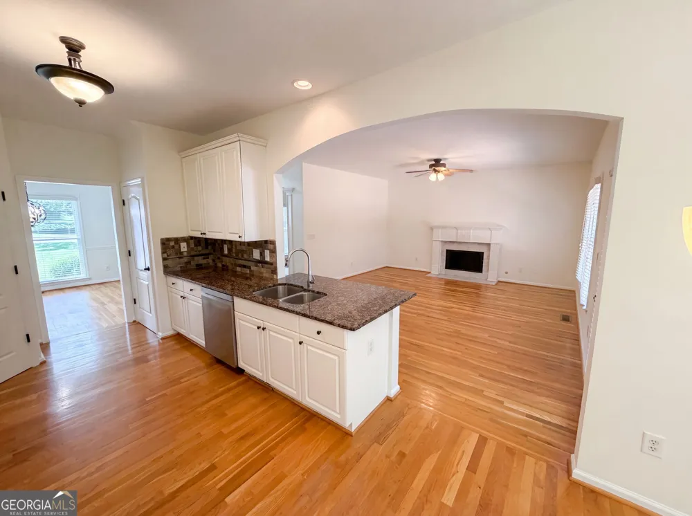 3612 Brookefall CT Suwanee, GA 30024
