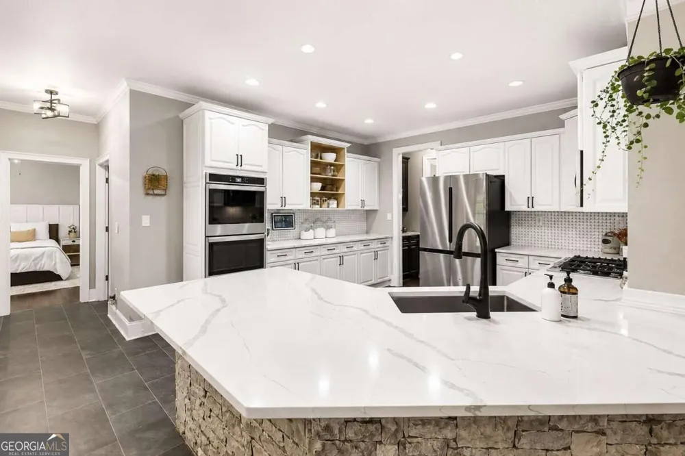 914 Meadow Club CT Suwanee, GA 30024