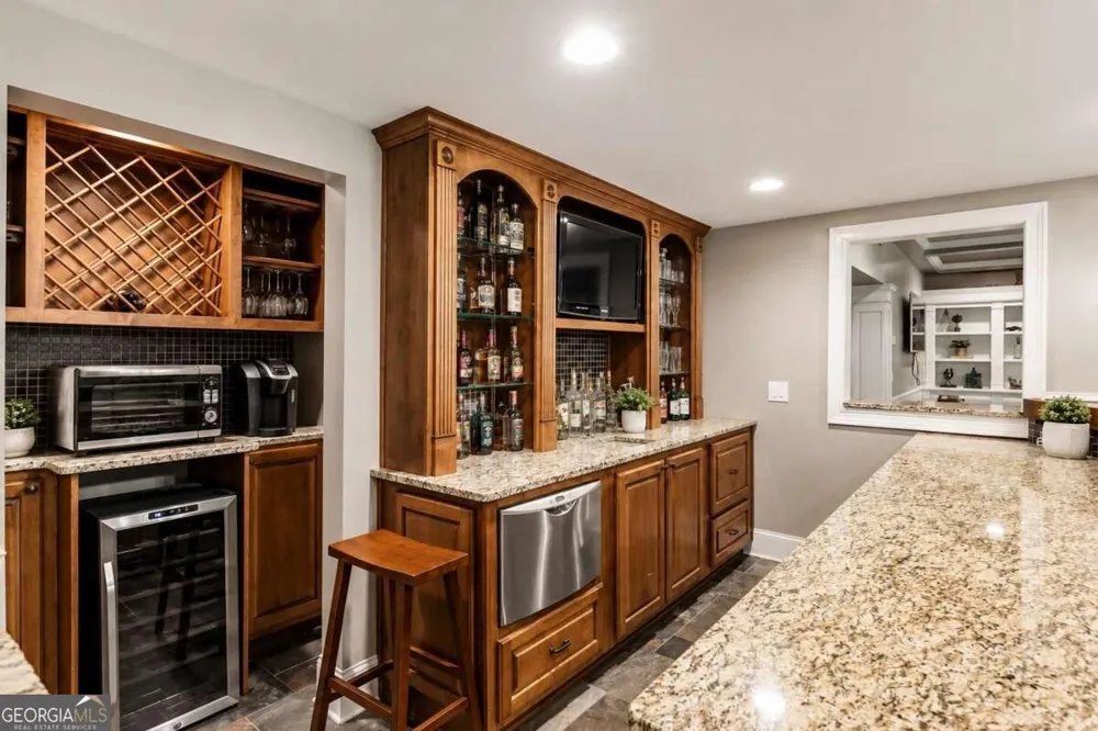 914 Meadow Club CT Suwanee, GA 30024
