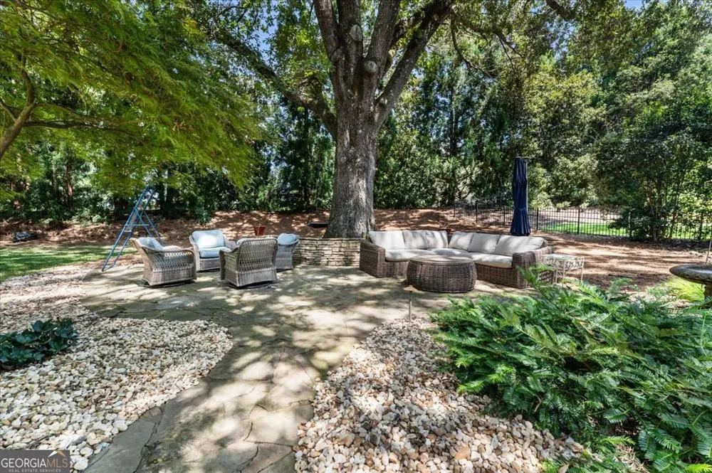 914 Meadow Club CT Suwanee, GA 30024