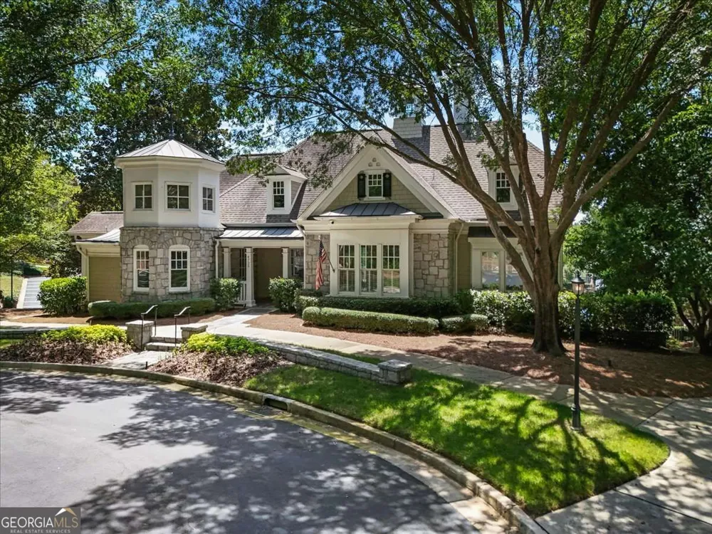 914 Meadow Club CT Suwanee, GA 30024