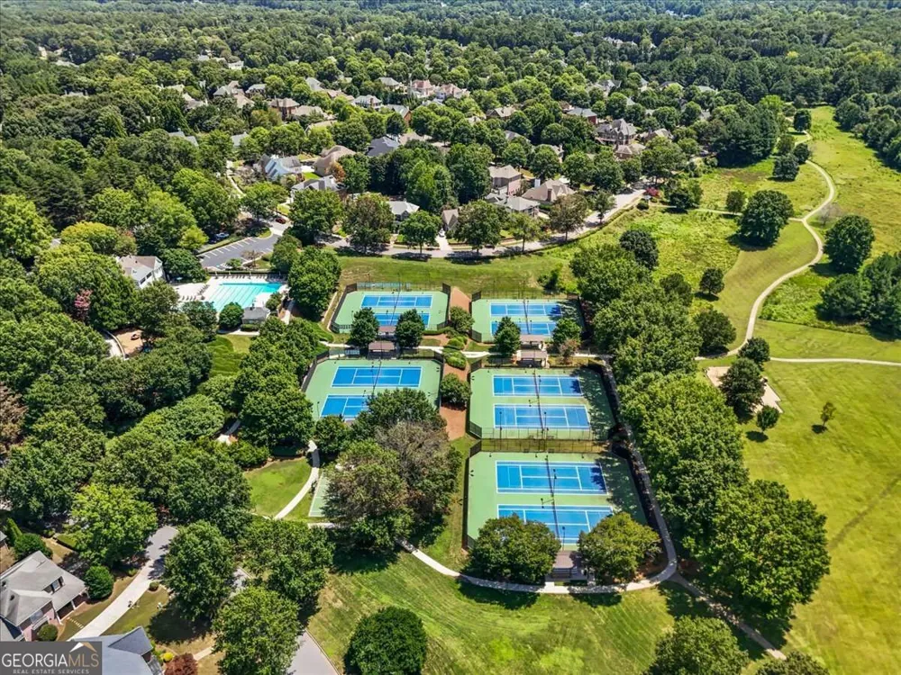 914 Meadow Club CT Suwanee, GA 30024