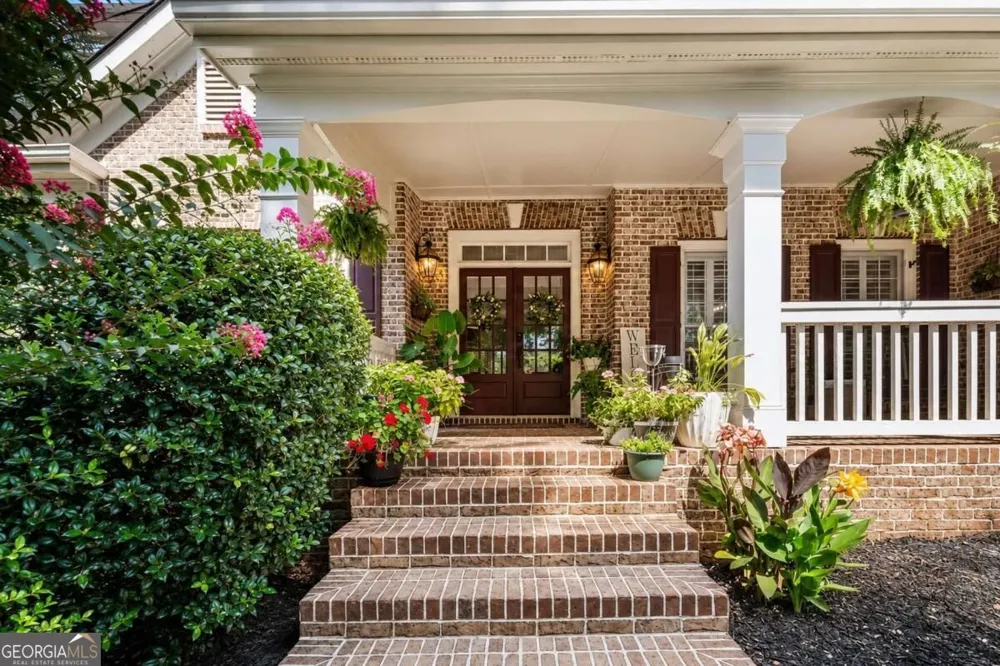 914 Meadow Club CT Suwanee, GA 30024
