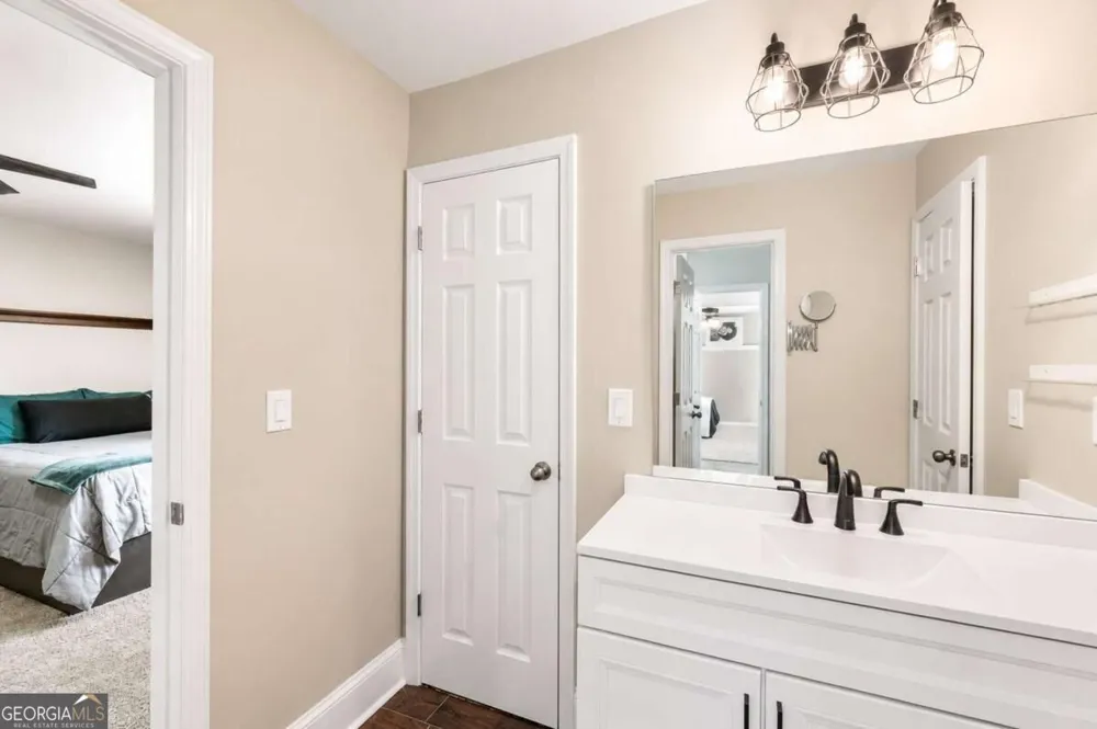 914 Meadow Club CT Suwanee, GA 30024