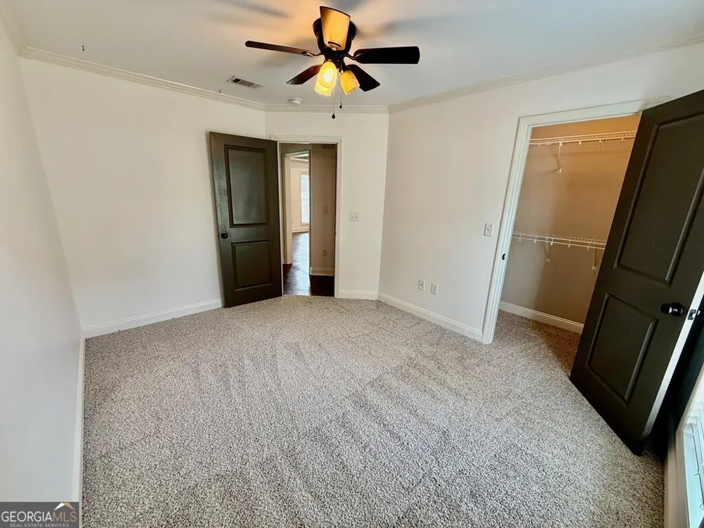 401 Spanish Moss LN Adel, GA 31620