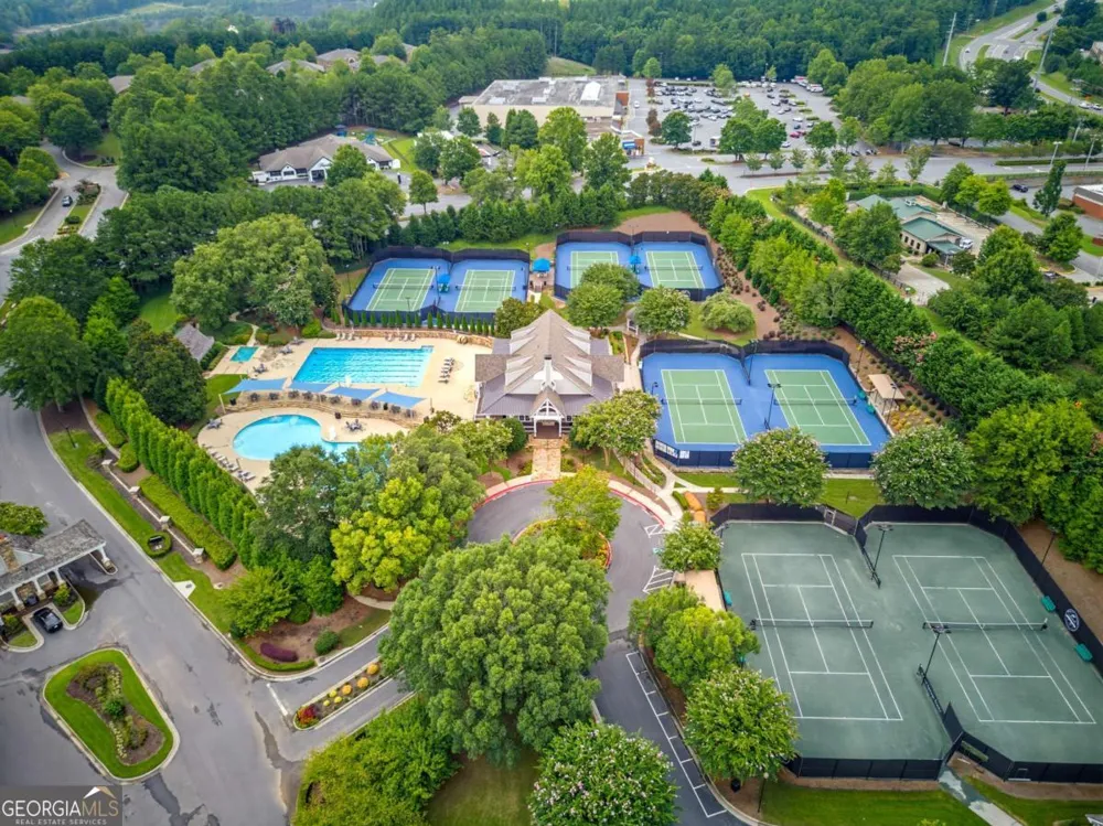 5570 Stoneleigh DR Suwanee, GA 30024