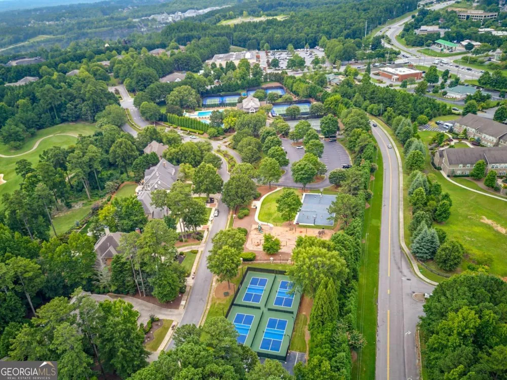5570 Stoneleigh DR Suwanee, GA 30024