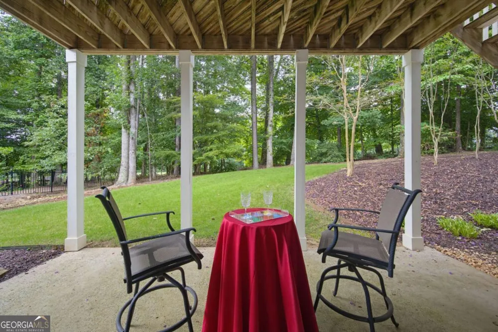 5570 Stoneleigh DR Suwanee, GA 30024