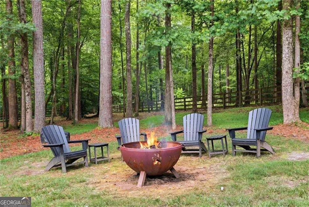 127 Laurel Ridge DR Alpharetta, GA 30004