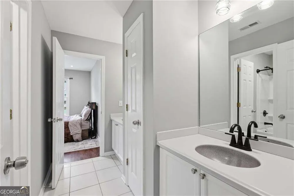 127 Laurel Ridge DR Alpharetta, GA 30004