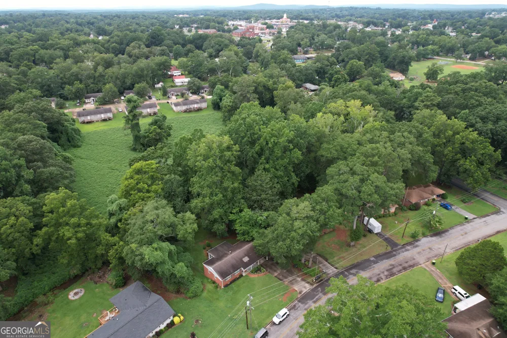 106 Garden TER Thomaston, GA 30286