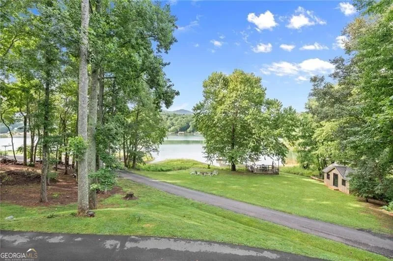 3755 Woods Creek DR Young Harris, GA 30582