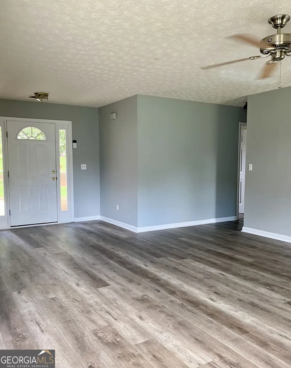 203 Cambridge DR Loganville, GA 30052