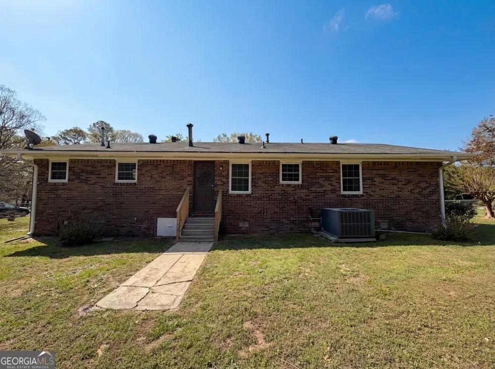 1847 Mccollum RD SW Conyers, GA 30094