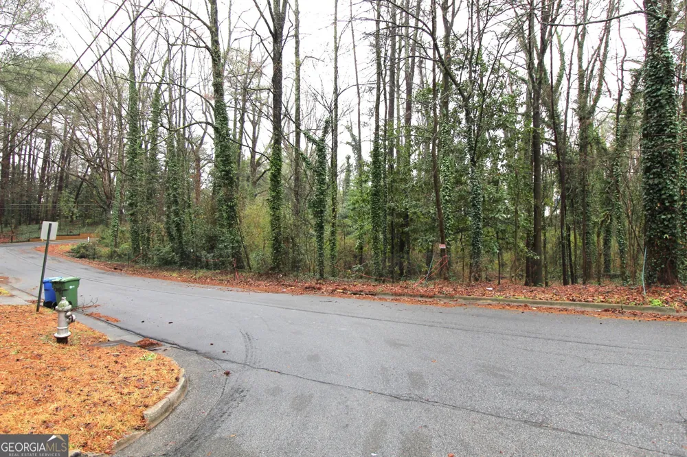 600 Fairburn RD NW Atlanta, GA 30331