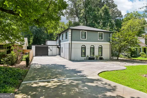 215 Camden RD NE