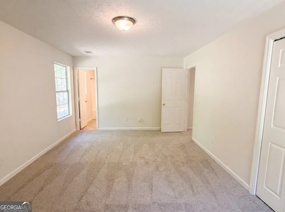 202 Bluff CT Jackson, GA 30233