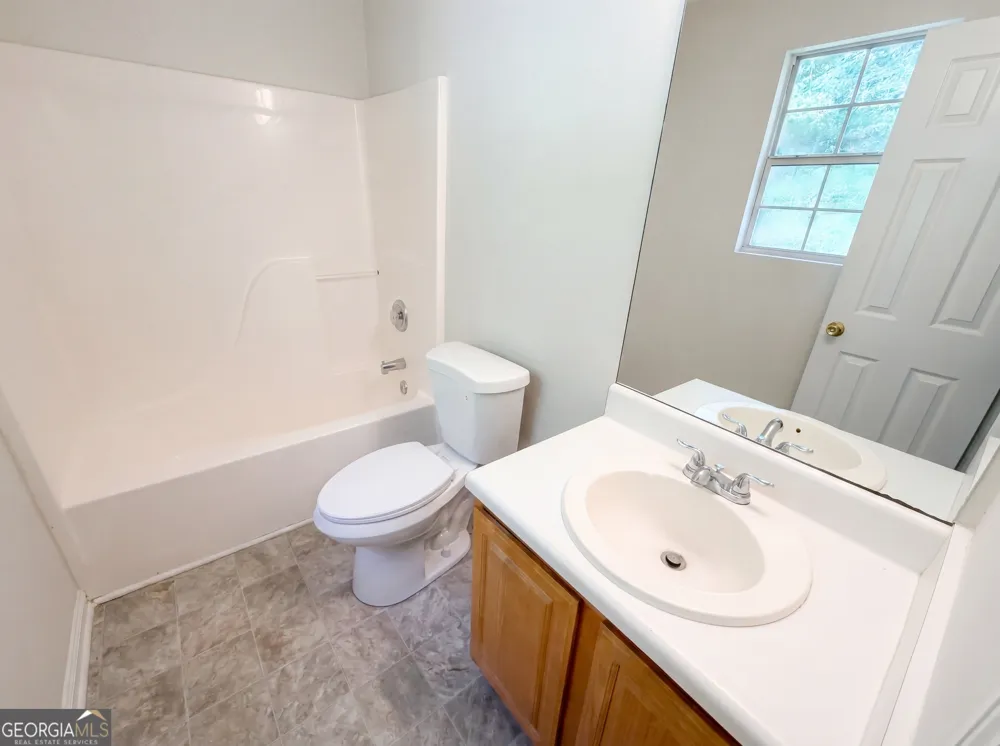 202 Bluff CT Jackson, GA 30233
