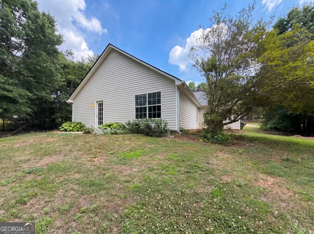 202 Bluff CT Jackson, GA 30233