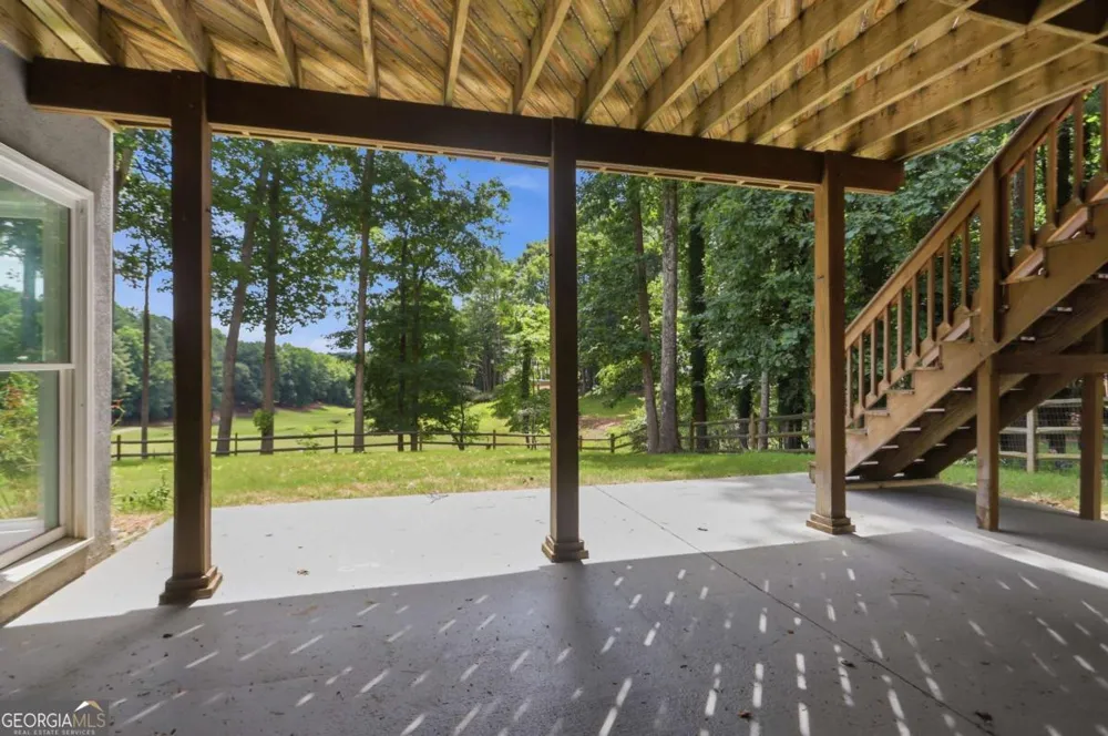 3044 Eagle Watch DR Woodstock, GA 30189