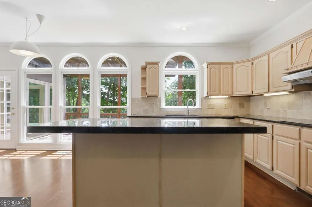 3044 Eagle Watch DR Woodstock, GA 30189