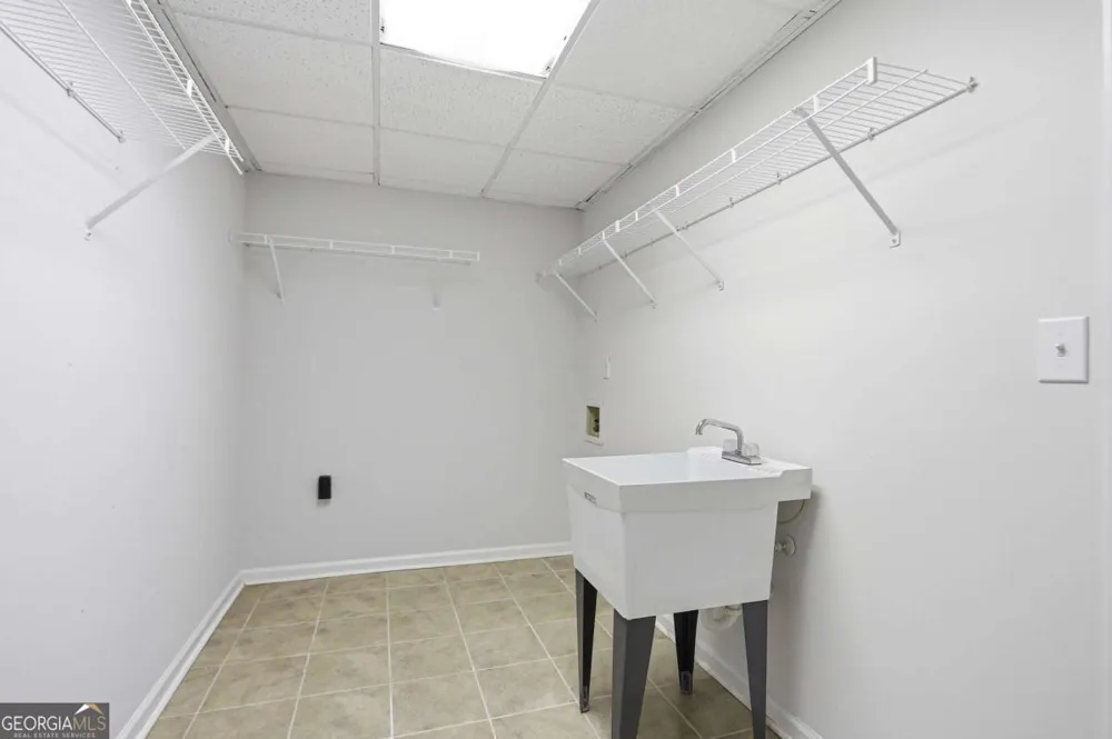 3044 Eagle Watch DR Woodstock, GA 30189
