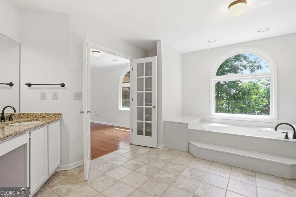 3044 Eagle Watch DR Woodstock, GA 30189