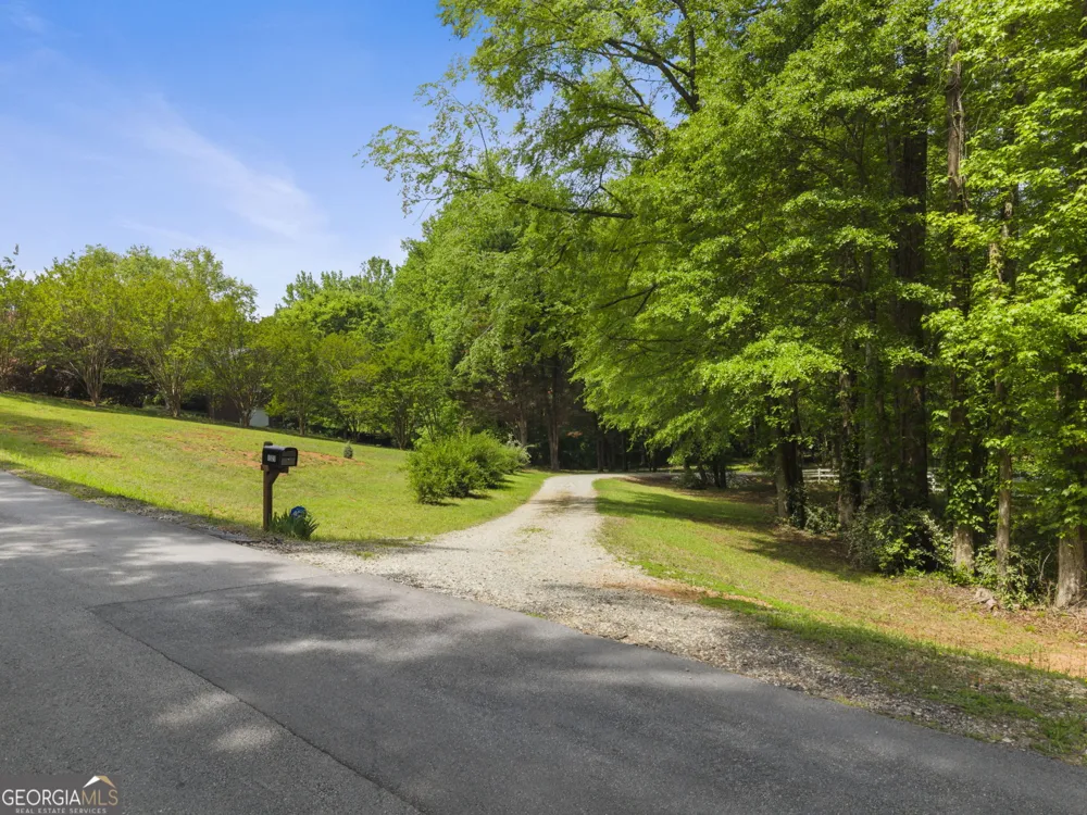 1521 Aiken Chafin LN McDonough, GA 30252