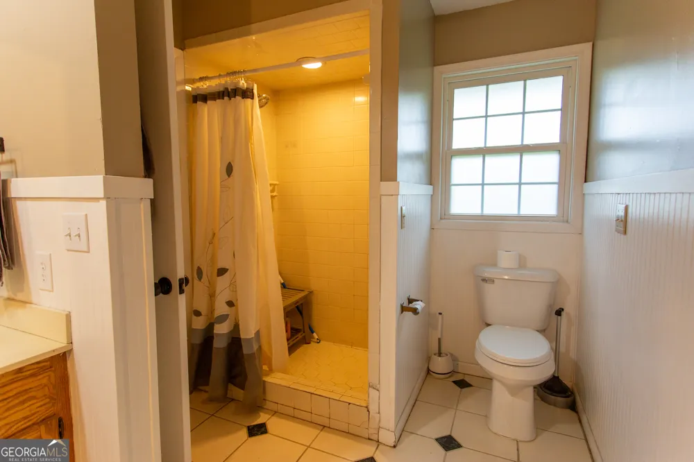 1194 Blackshear Hwy Baxley, GA 31513