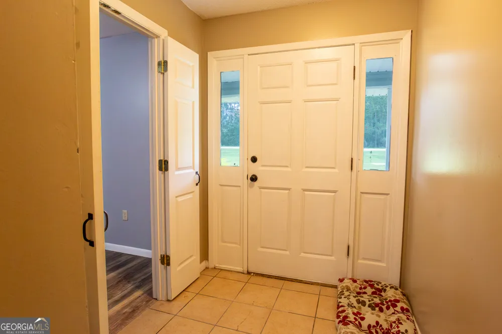 1194 Blackshear Hwy Baxley, GA 31513