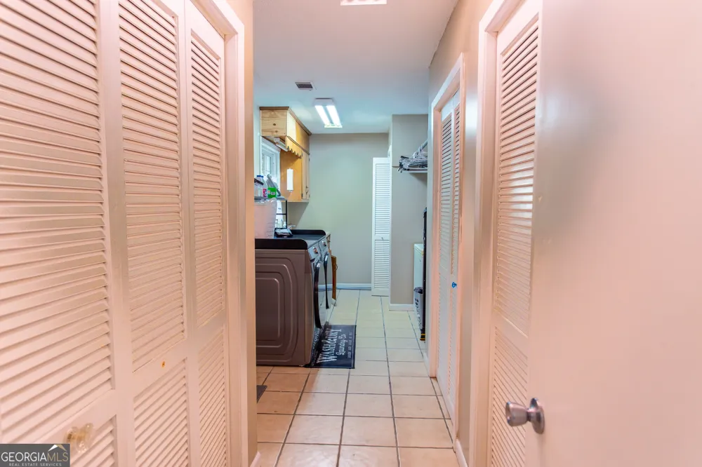 1194 Blackshear Hwy Baxley, GA 31513