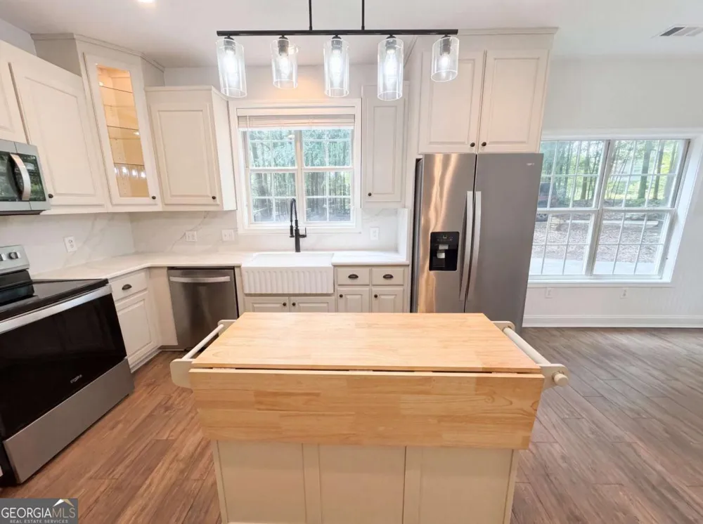 346 Carnation DR Social Circle, GA 30025
