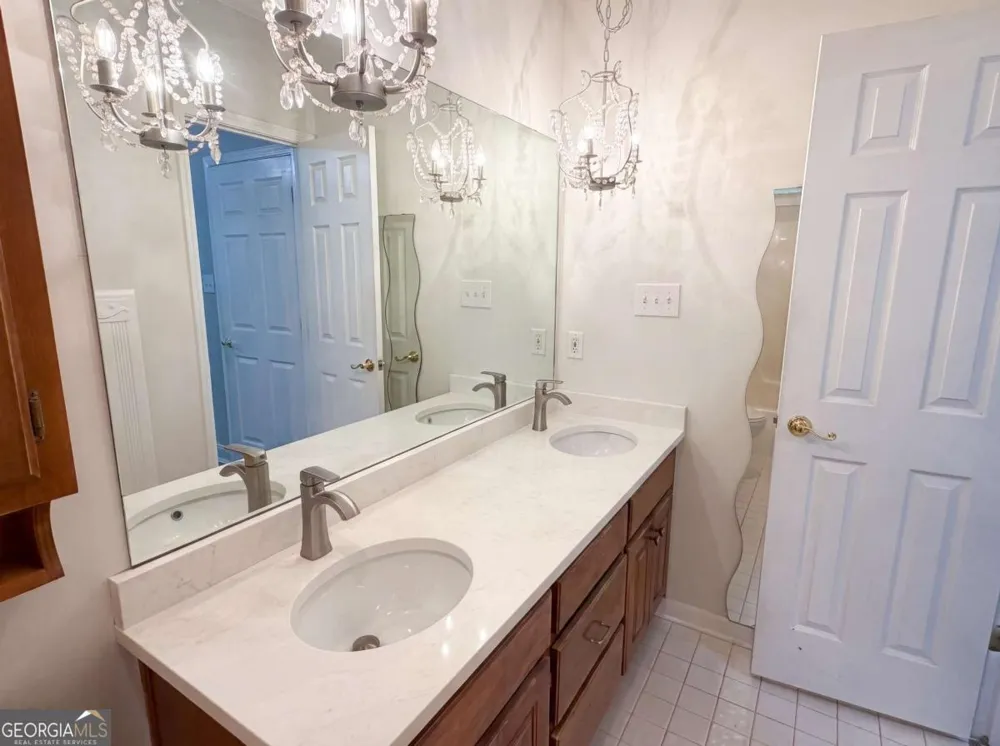 346 Carnation DR Social Circle, GA 30025