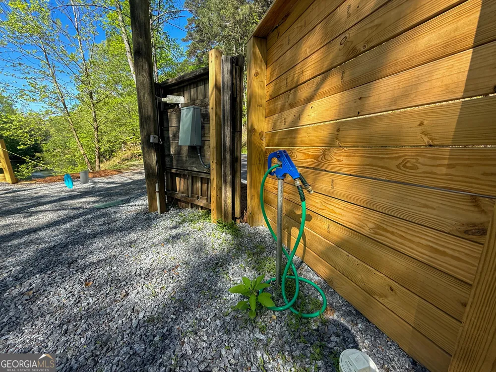 301 Ogden DR Ellijay, GA 30540