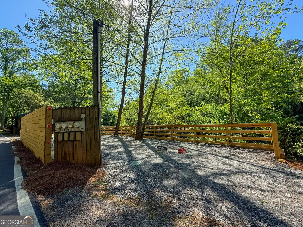 301 Ogden DR Ellijay, GA 30540