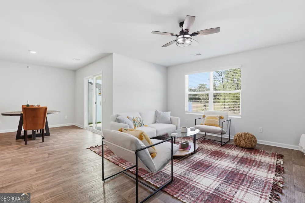 128 Skylark RD Bloomingdale, GA 31302