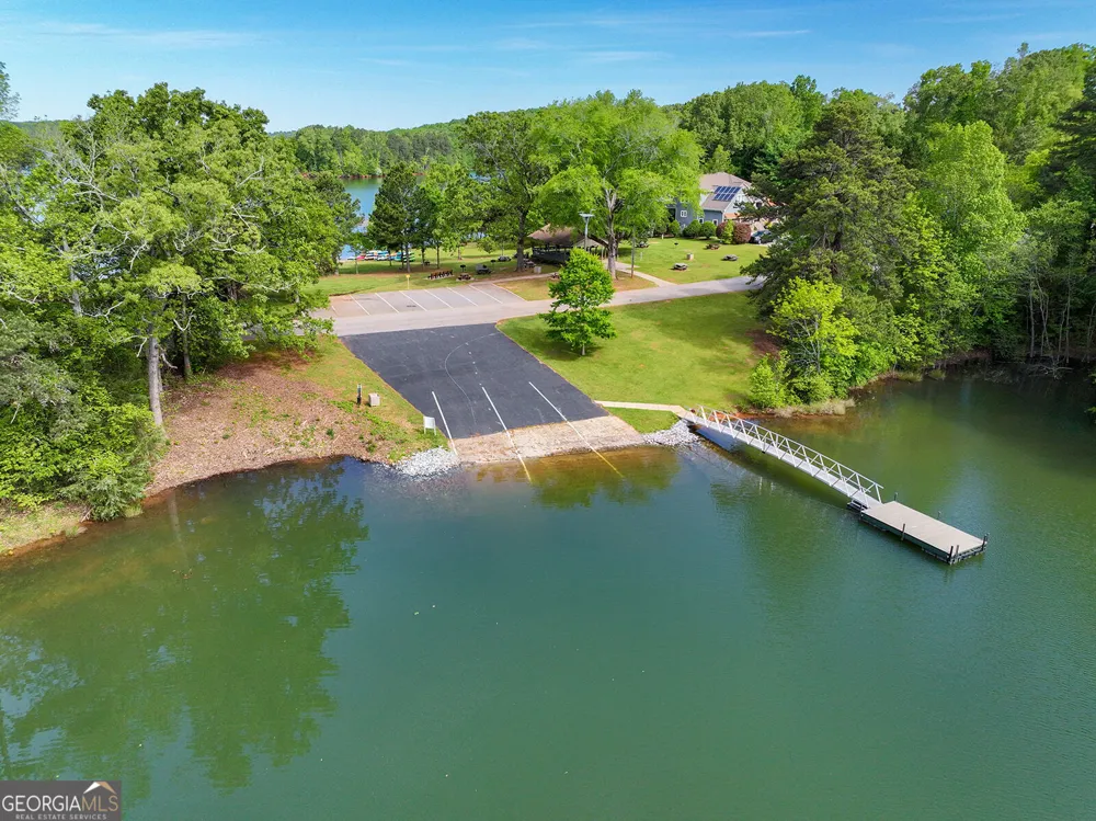111 Falls DR Westminster, SC 29693