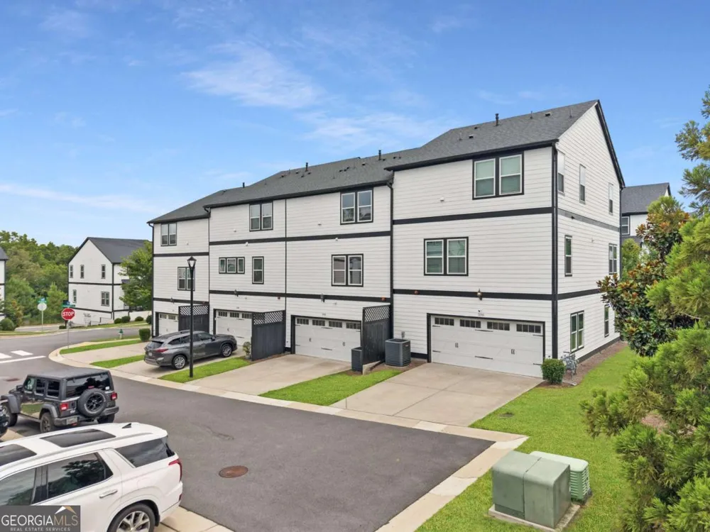 504 Hampton XING Woodstock, GA 30188