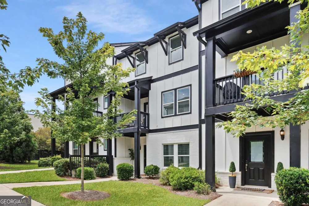 504 Hampton XING Woodstock, GA 30188