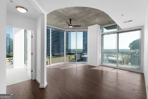 860 Peachtree ST NE