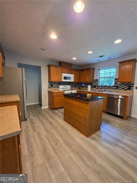 3983 Roxberry Hill LN Buford, GA 30518