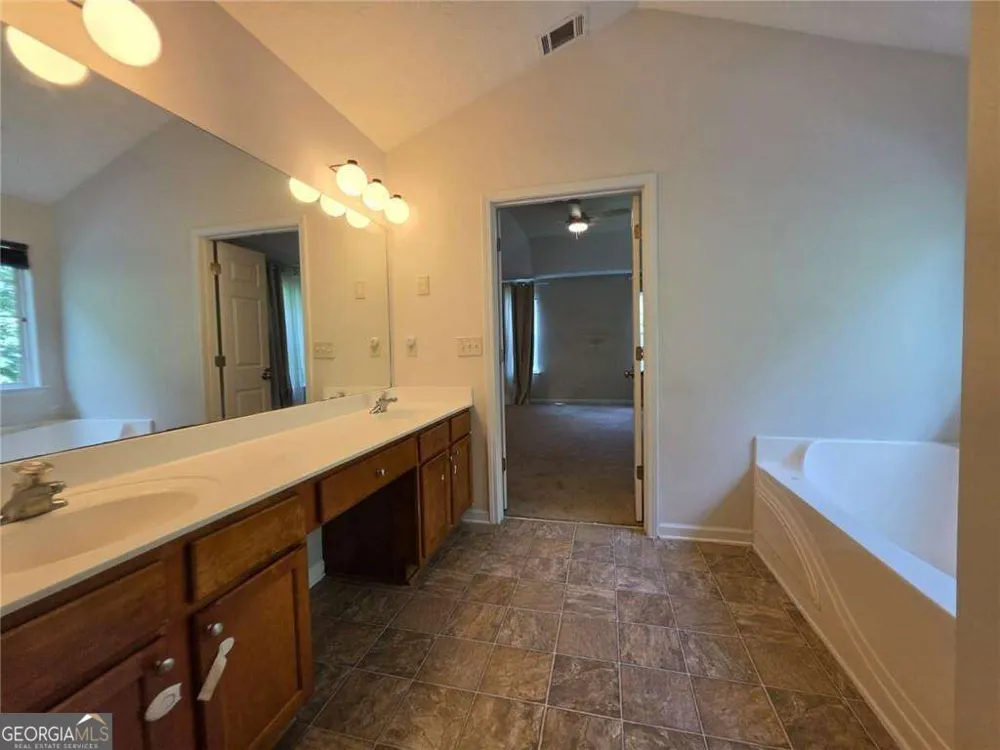 3983 Roxberry Hill LN Buford, GA 30518