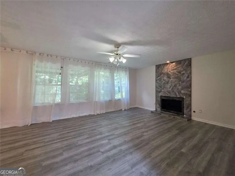 3983 Roxberry Hill LN Buford, GA 30518