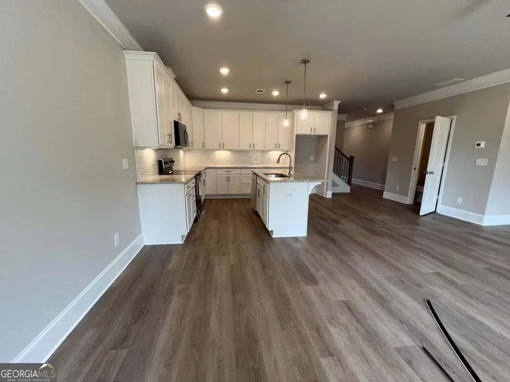 11 Creekside Commons DR Hoschton, GA 30548