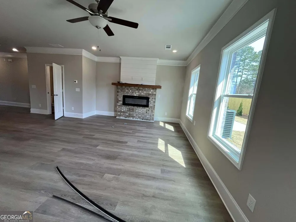 11 Creekside Commons DR Hoschton, GA 30548