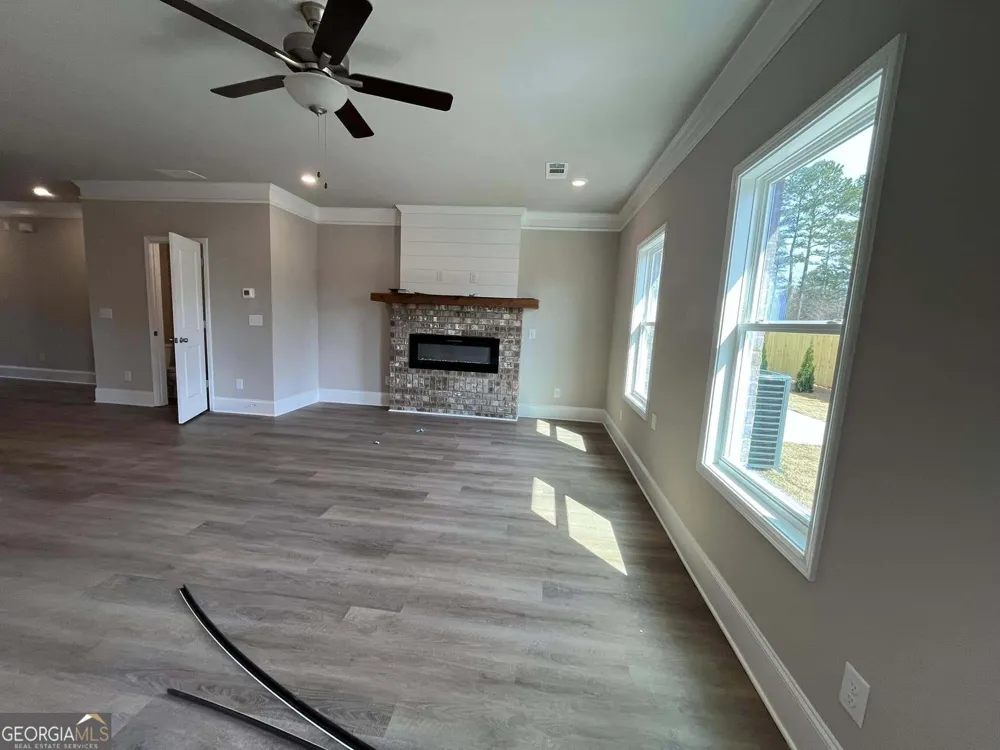 11 Creekside Commons DR Hoschton, GA 30548